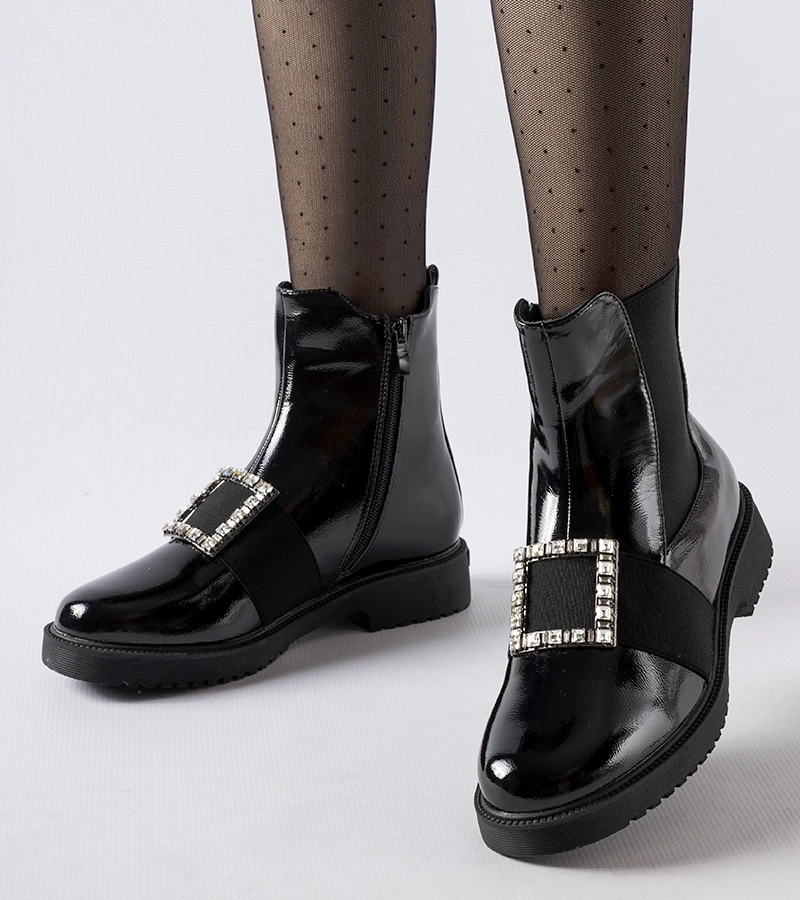 Fekete cirkóniával díszített fényes bokacsizma Lisandro