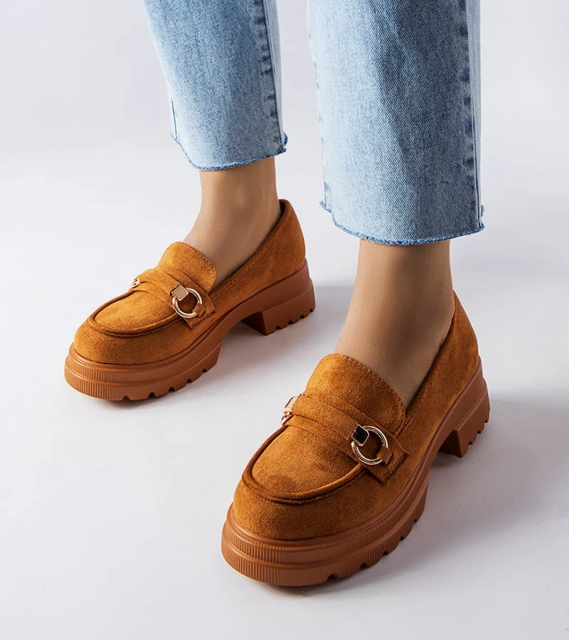 Barna mokaszin vastag talppal Artista