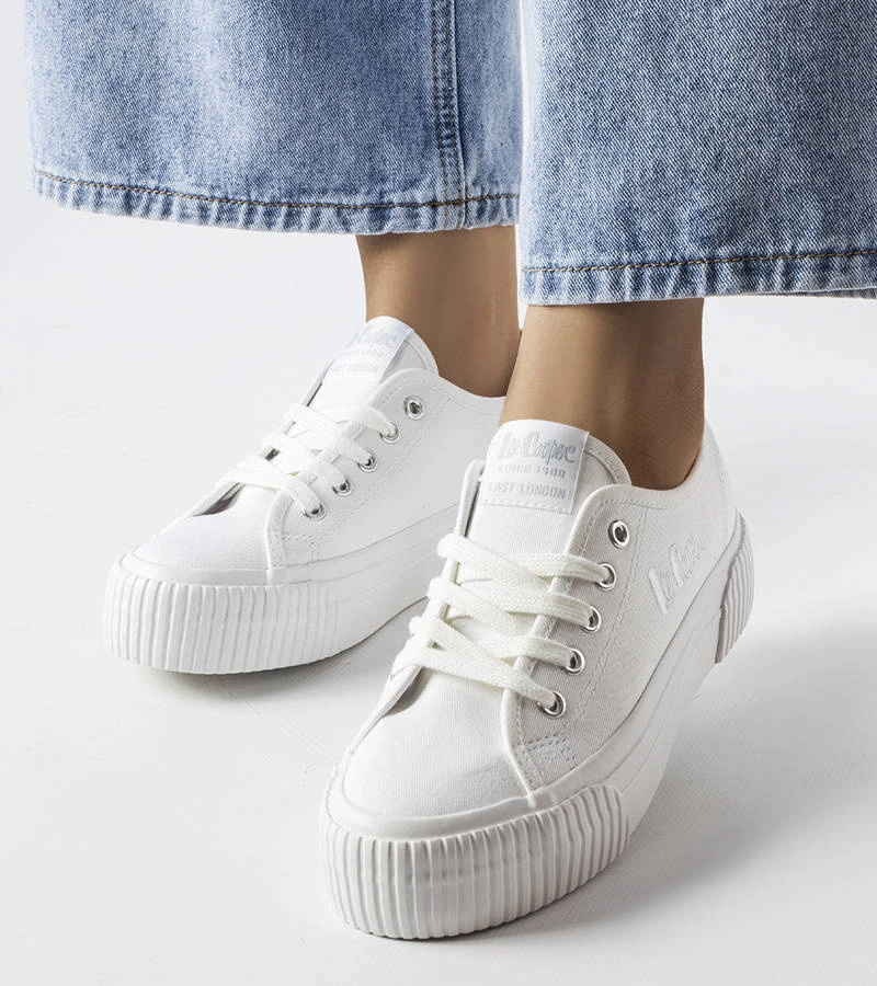 Fehér Lee Cooper LCW-23-31-1780L tornacipők