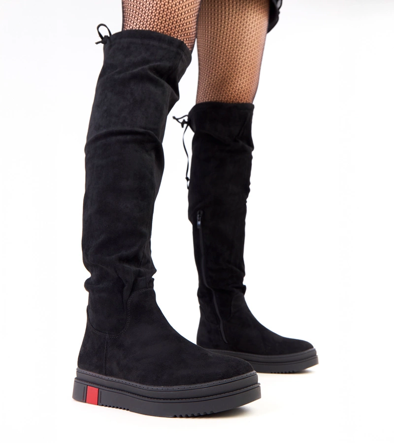 Fekete platformos csizma Barissa