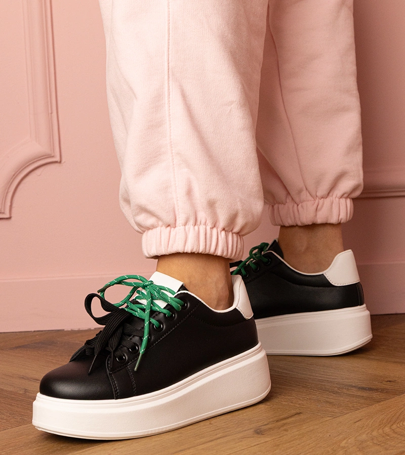 Fekete sportos platformos tornacipők Kler