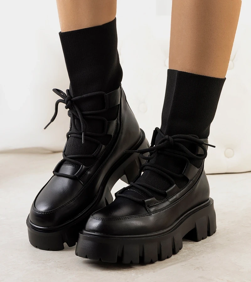 Fekete anyagból készült Ligure bokacsizma