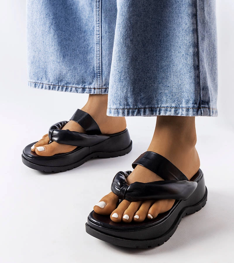 Fekete masszív japán papucs Lupi