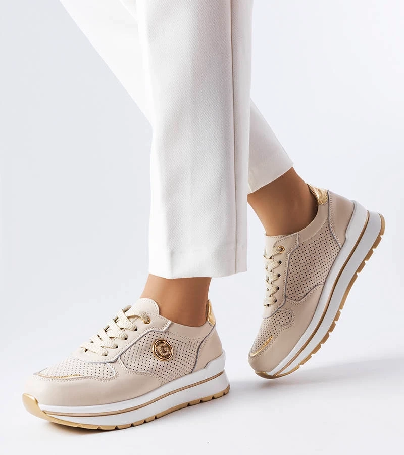 Talbot bézs csipkés bőrcipők