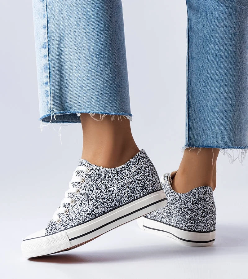 Fekete alacsony sarokkal rendelkező Garceau tornacipők