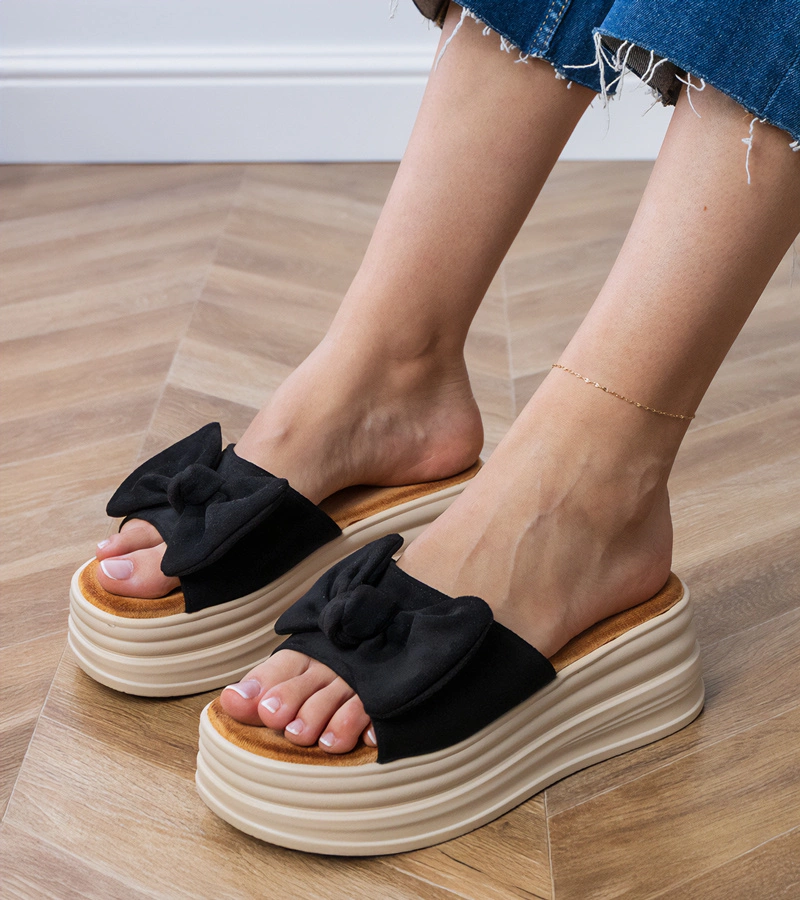 Ados masnis platformos fekete papucs