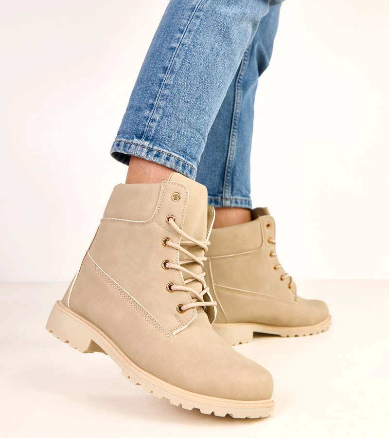 Bézs bakancsok matt kivitelben Alicia