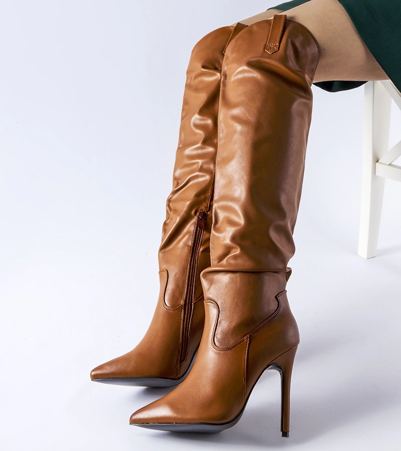 Barna magas sarkú Cerati csizma