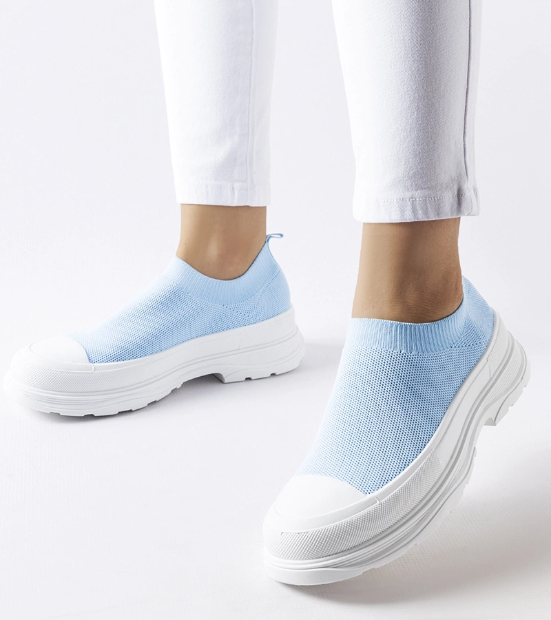 Baratili kék platformos tornacipők