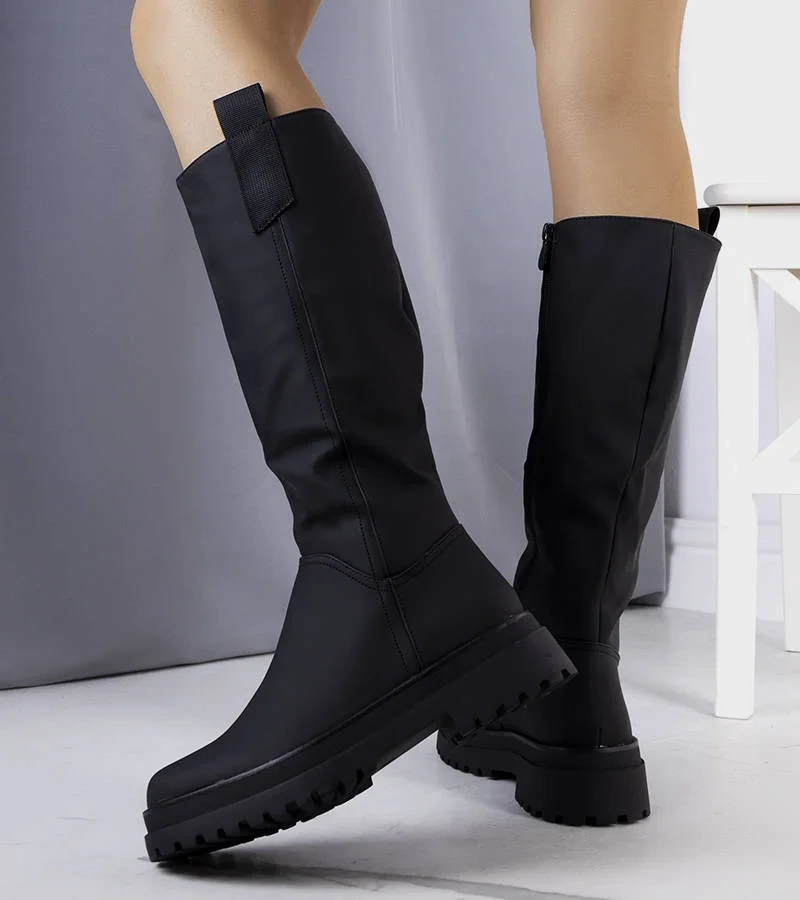 Fekete bélelt Campoli csizma