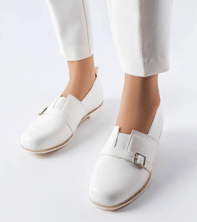 Fehér bőr talpbetétes Félos félcipők