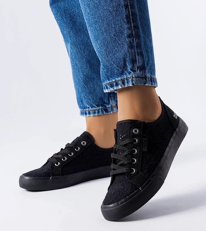 Fekete csipkés tornacipő Big Star JJ247064