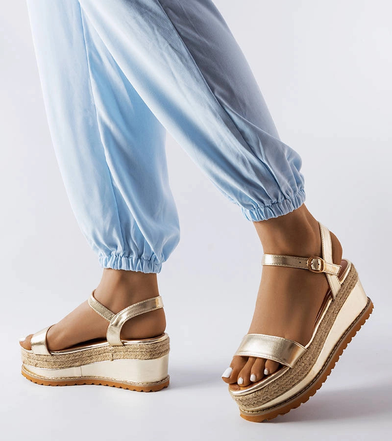 Arany szandál talppal Access