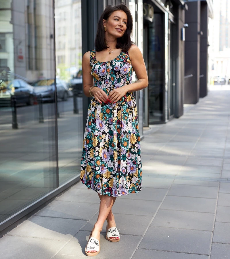 Kiera virágos midi fekete ruha