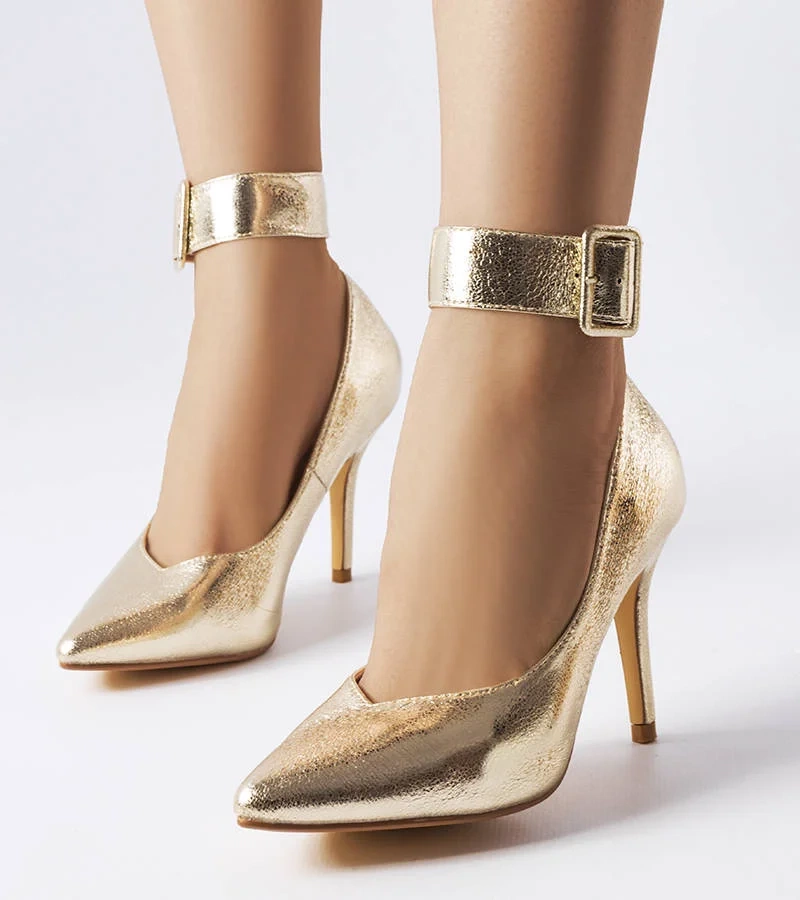 Arany metálszínű tűsarkú cipők Janin