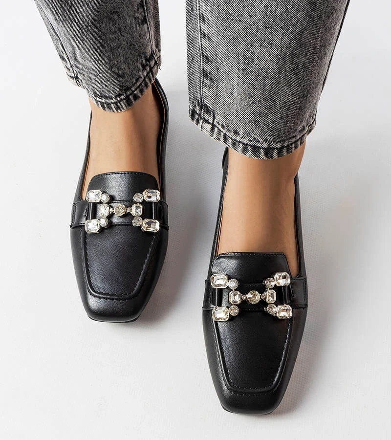 Fekete cirkóniával díszített mokaszinok Marechal