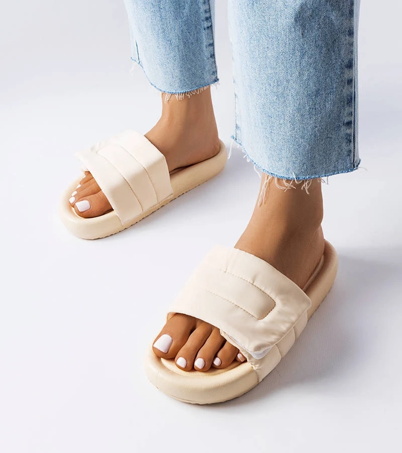 Aleron bézs szíjjal rögzíthető papucs