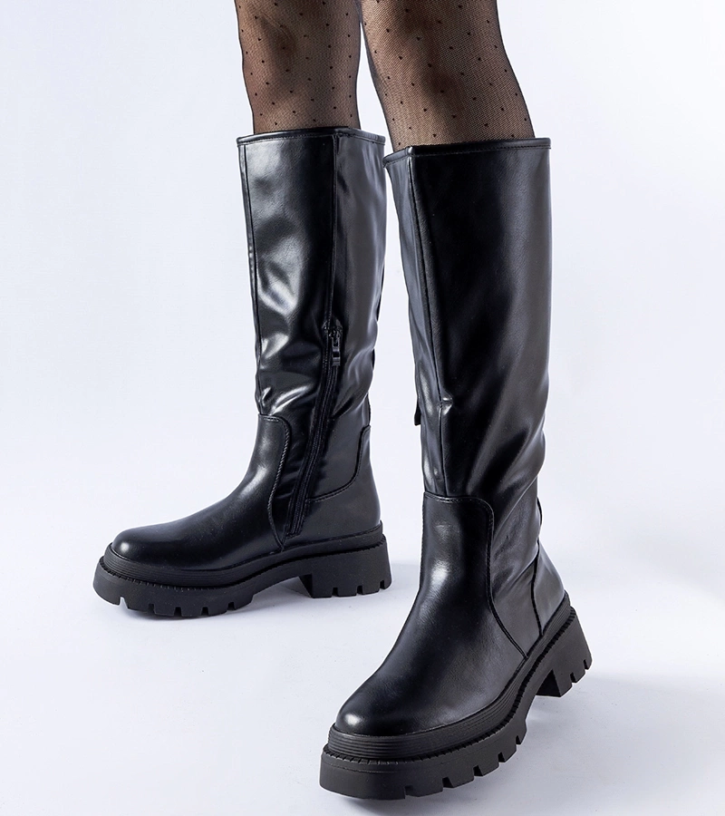 Fekete lapos klasszikus Christien csizma