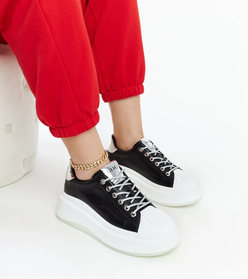 Fekete platformos GOE NN2N4034 edzőcipők