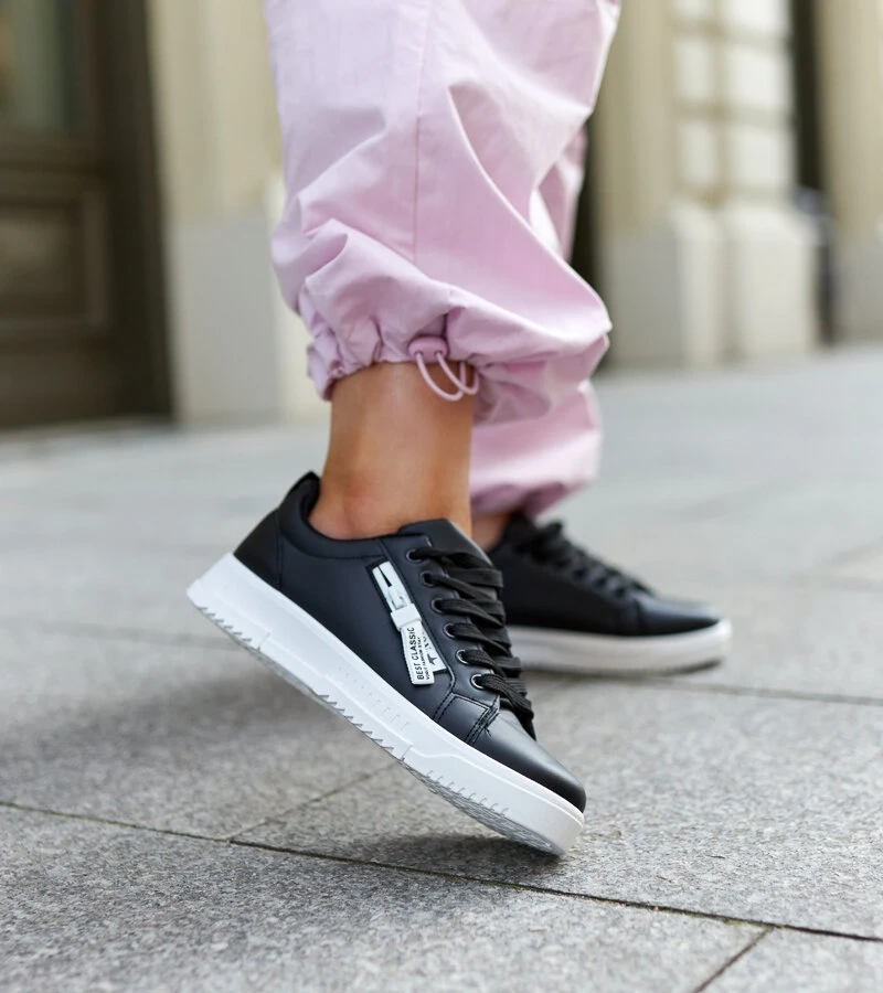 Fekete Brecht eko bőr tornacipő