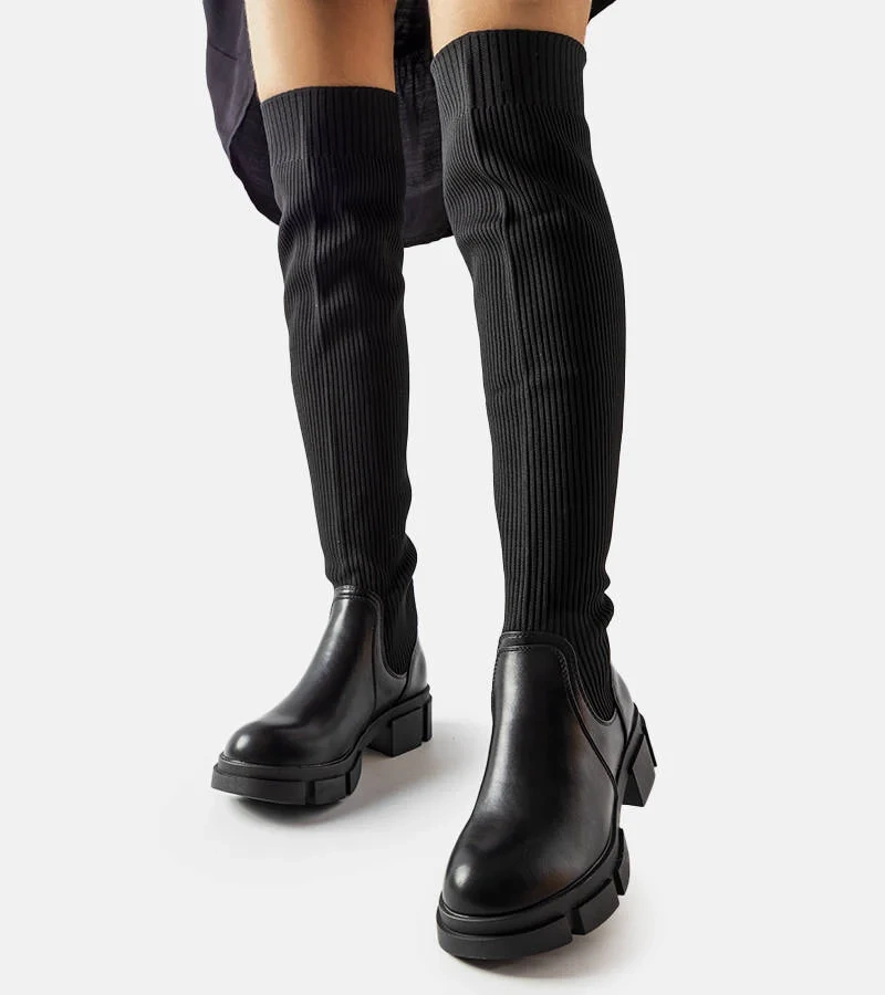 Fekete rugalmas szárú muskétás csizma Ates