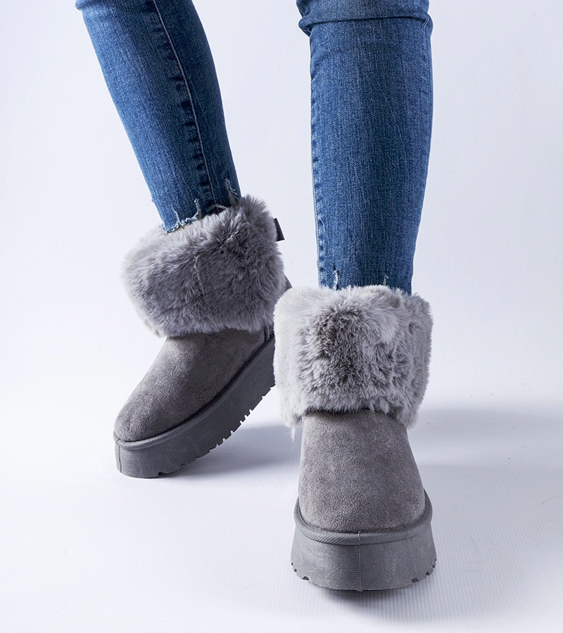 Szürke szőrme díszítésű Adelfia hótaposó