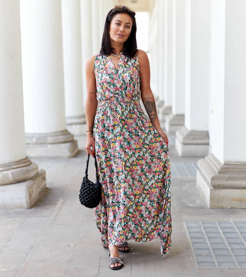 Zöld maxi ruha gumival a derekán Beneventi