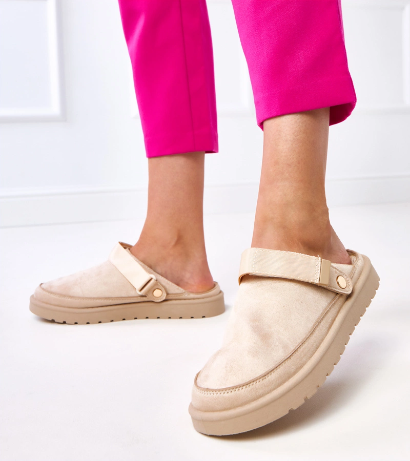 Bézs tépőzáras Miluska papucs