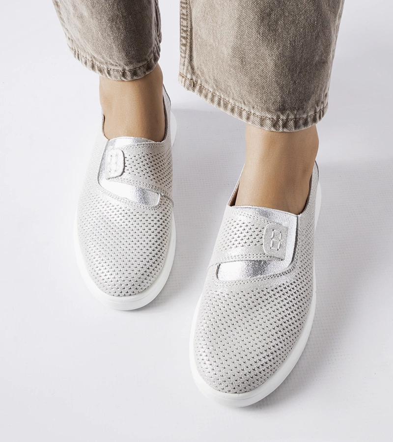 Ezüst bőr perforált teniszcipők Ethels