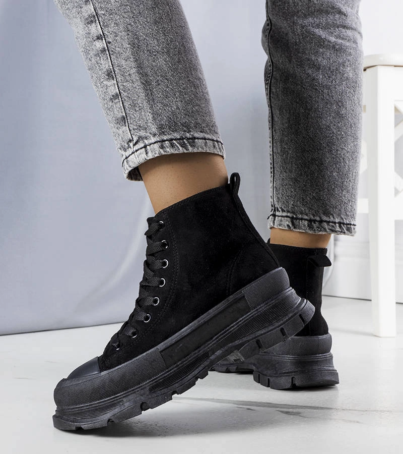 Fekete magas talpú Gertrude tornacipők