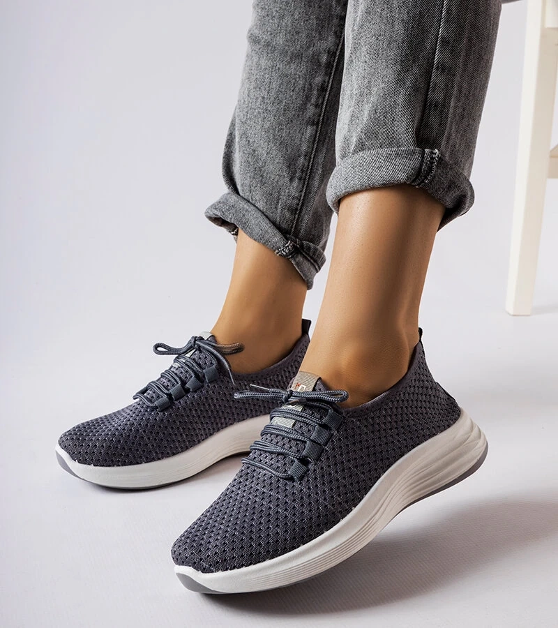 Szürke anyagból készült Tommaso tornacipők