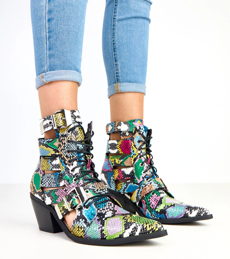 Többszínű kivágott fűzős oszlopos bokacsizma Verica