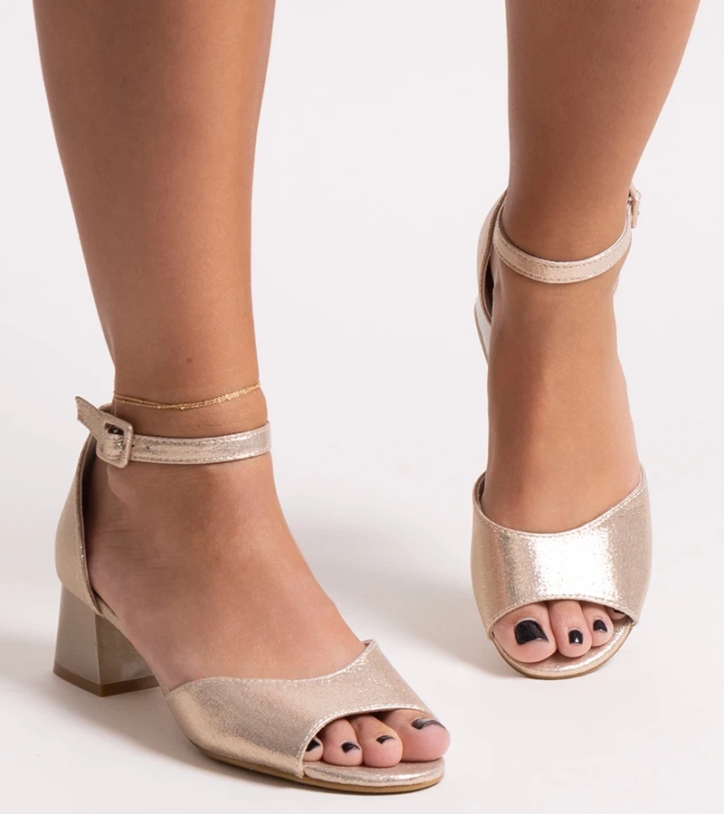 Bőr béléssel ellátott Sirin tűsarkú szandál