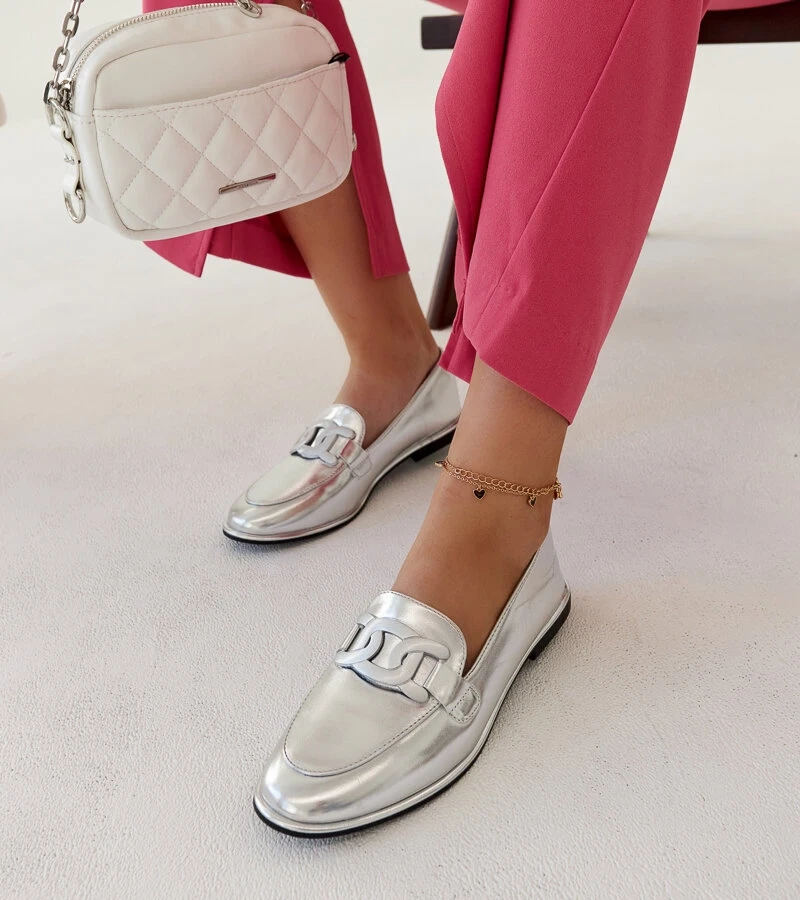 Zana klasszikus ezüst mokaszinok