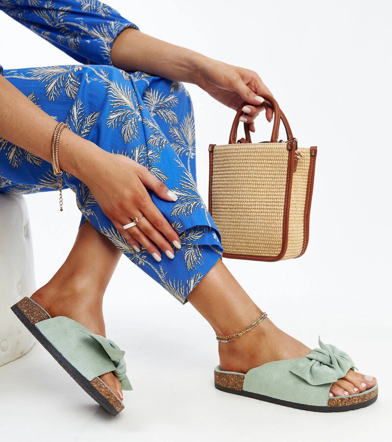 Világoszöld papucsok parafa talppal Aamu