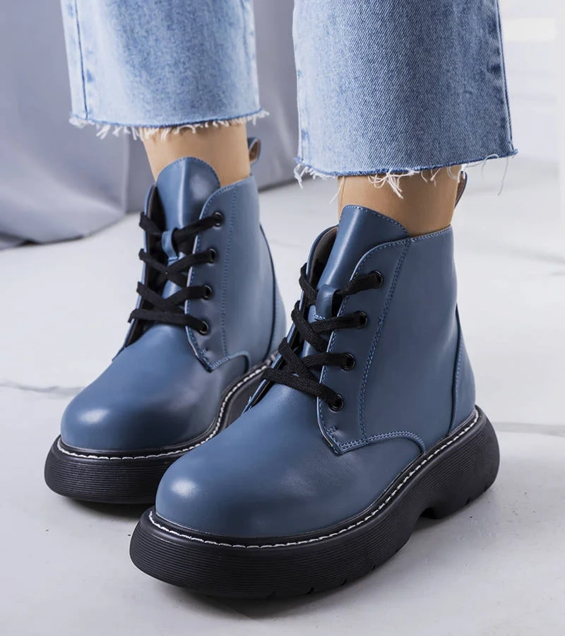 Lutero melegített kék bokacsizma