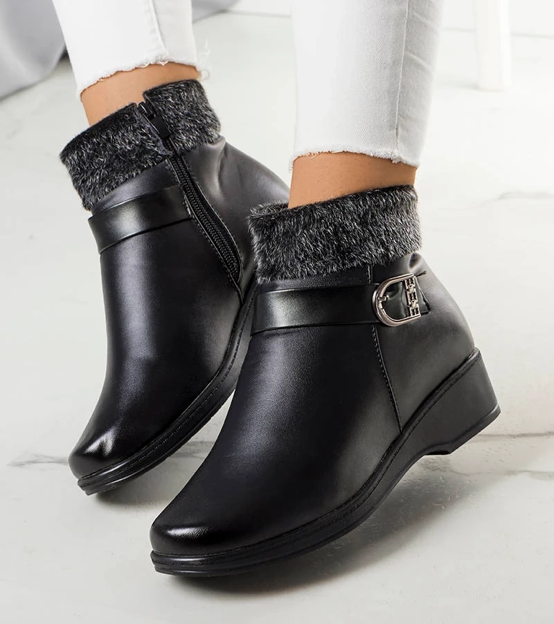 Fekete bélelt bokacsizma koturnnal: Bryson