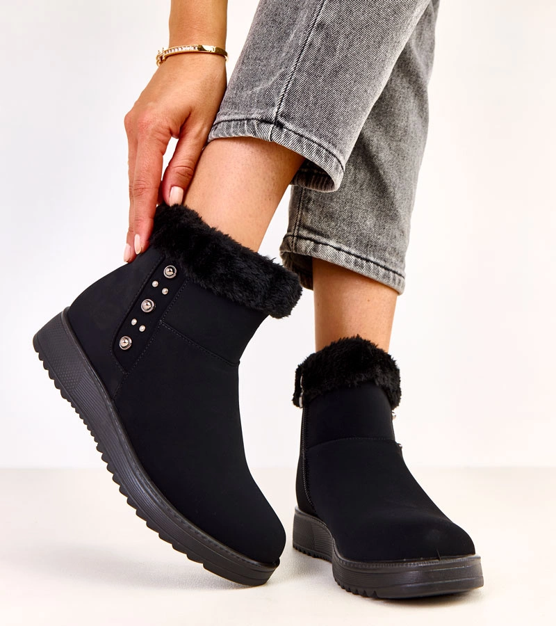 Fekete, meleg, matt műbőr bokacsizma Boliva