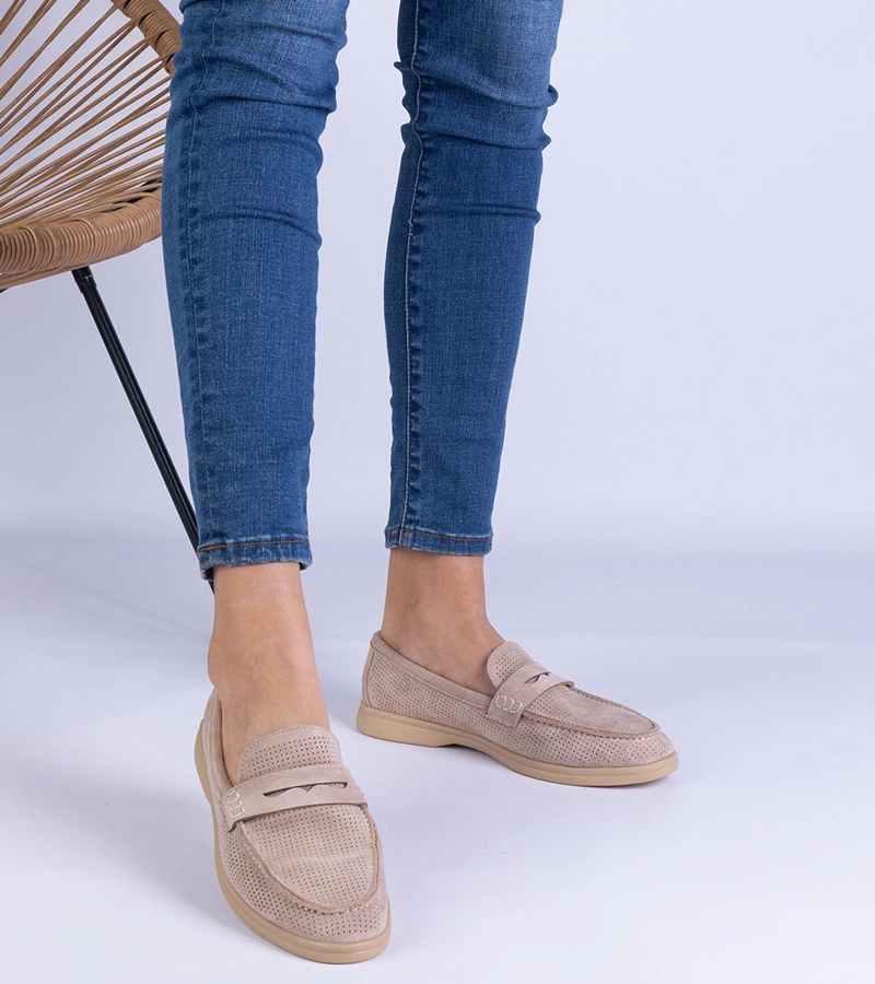 Barna klasszikus lyukacsos eco-bőr mokaszin Presito