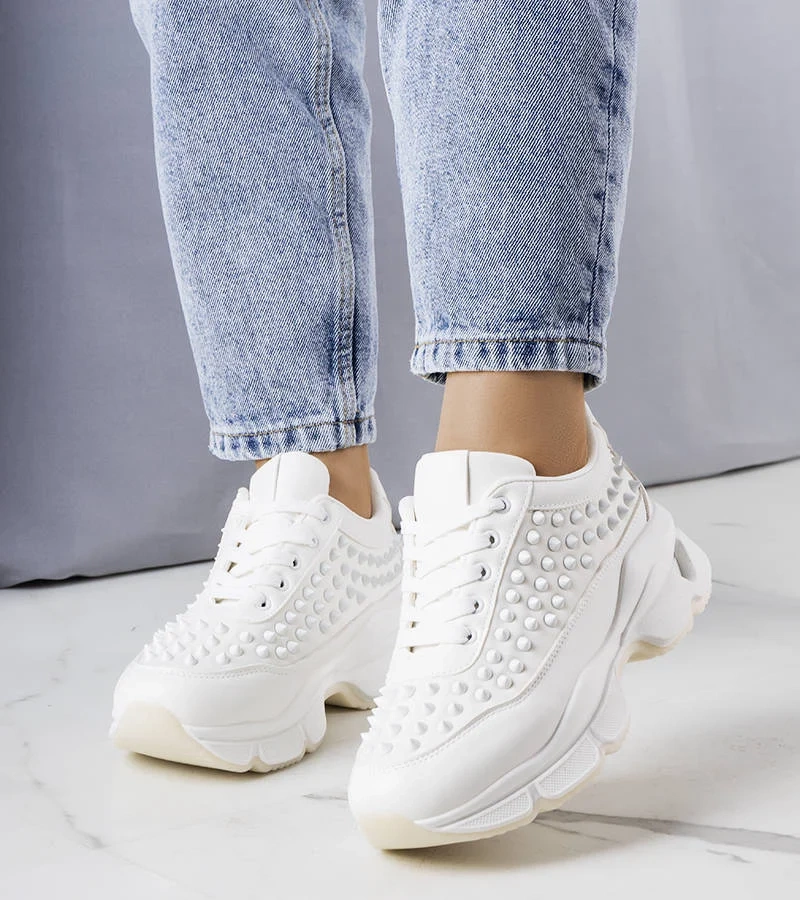 Fehér női tornacipő Suzeta