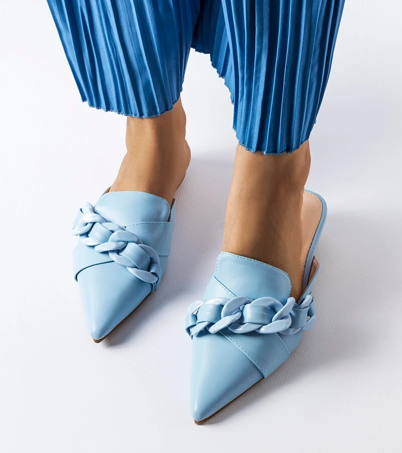 Patenade láncos kék papucs