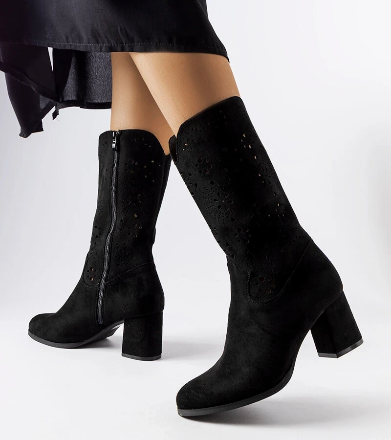 Fekete csipkés sarokcipő Vergiate