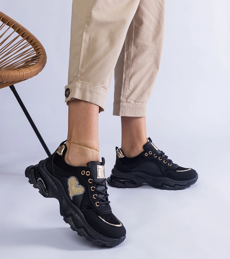 Martineza szíves platformos fekete tornacipők