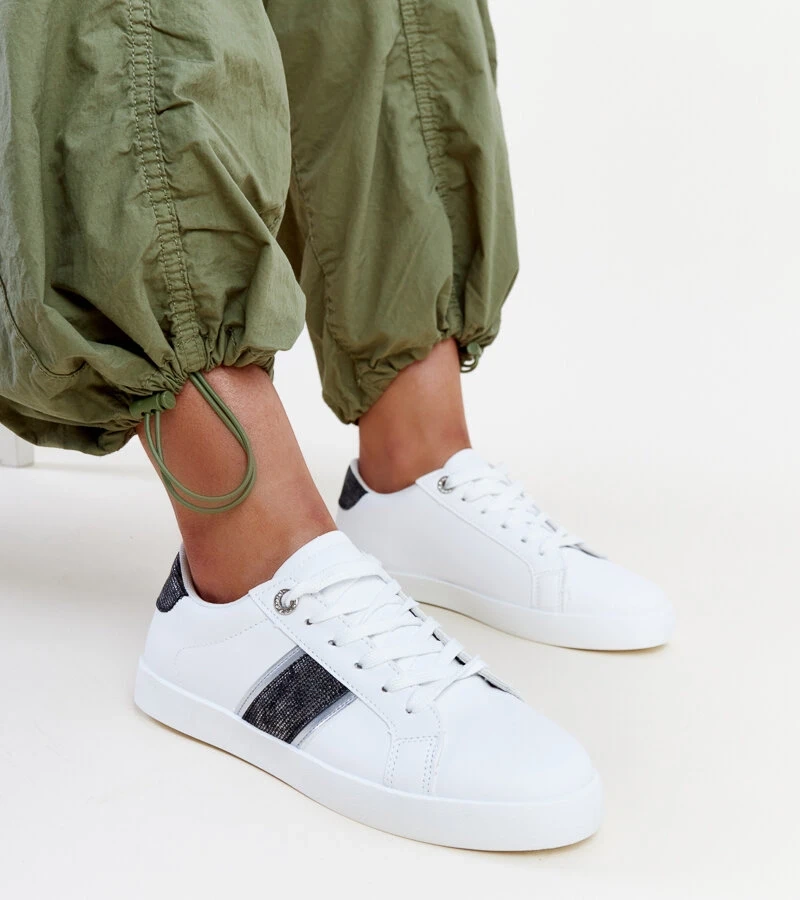 Fehér-fekete Grada díszítő csíkos tornacipők