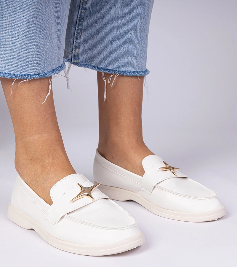 Fehér női mokaszin arany díszítéssel Senna