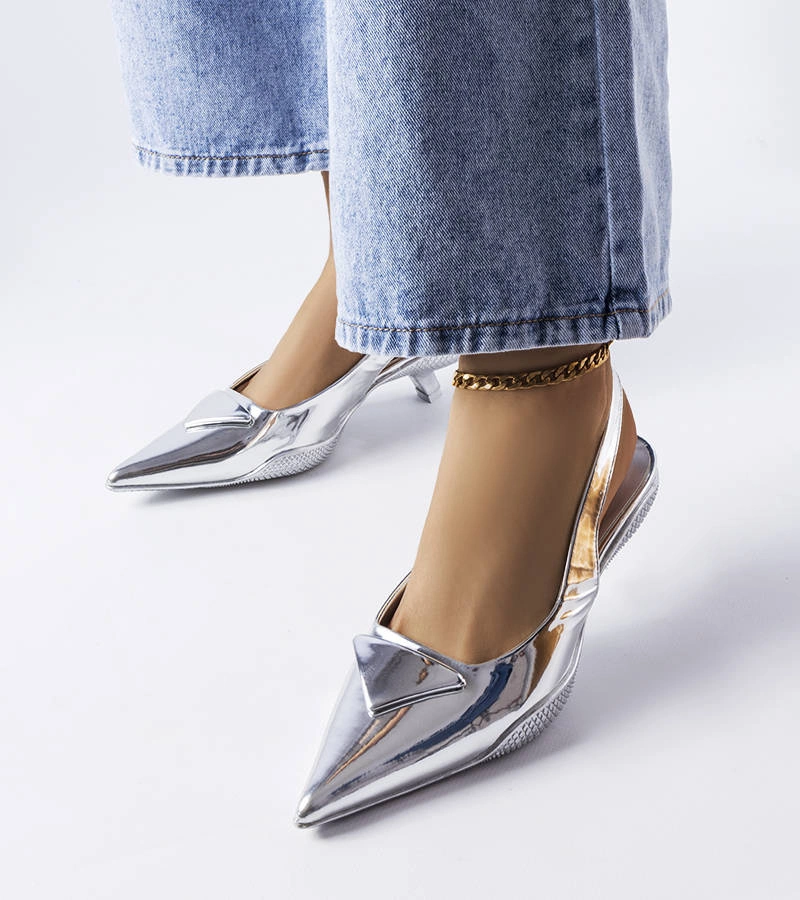 Ezüst alacsony sarkú Gougeon szandál