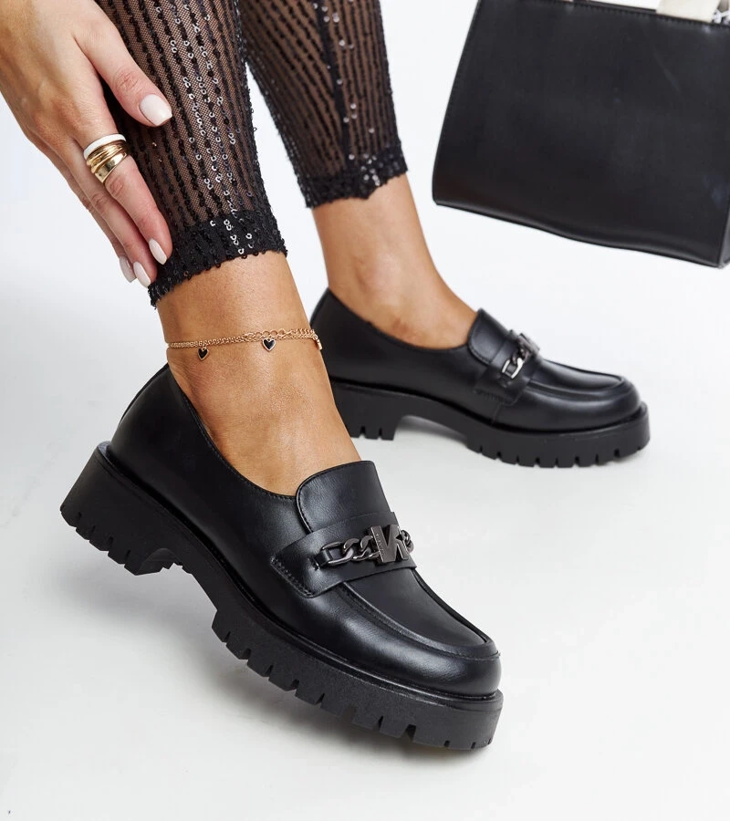 Vinceza fekete szarvasbőr mocskosinok