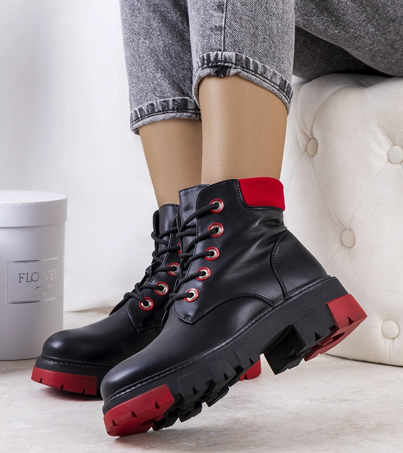 Fekete alacsony trapper Ursy