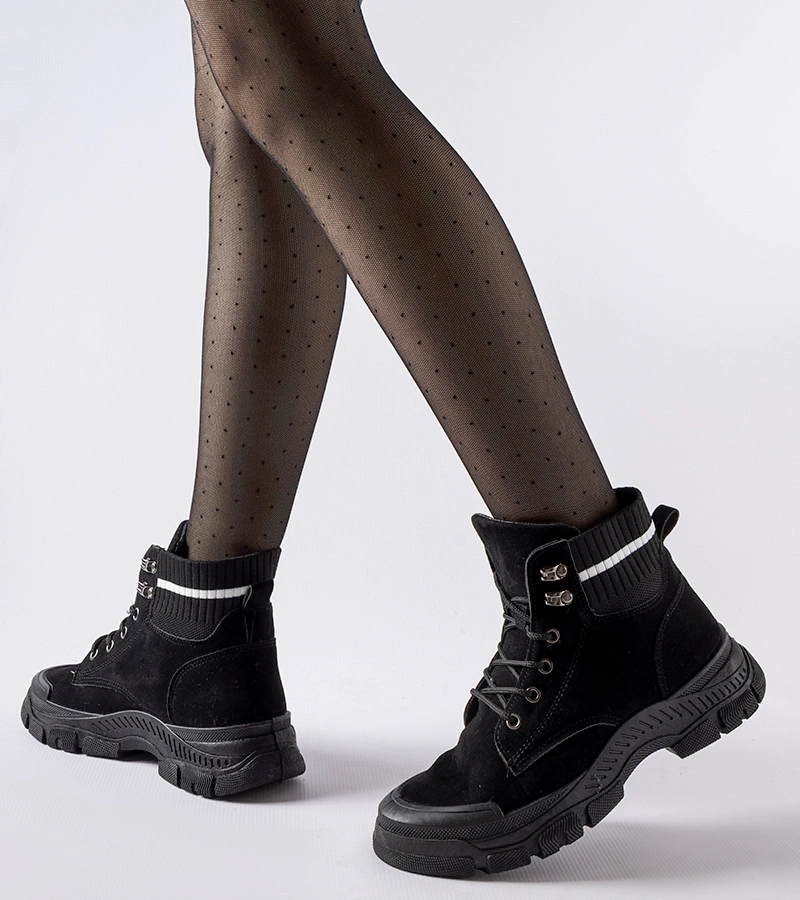 Fekete bélelt túracipő Tellaro