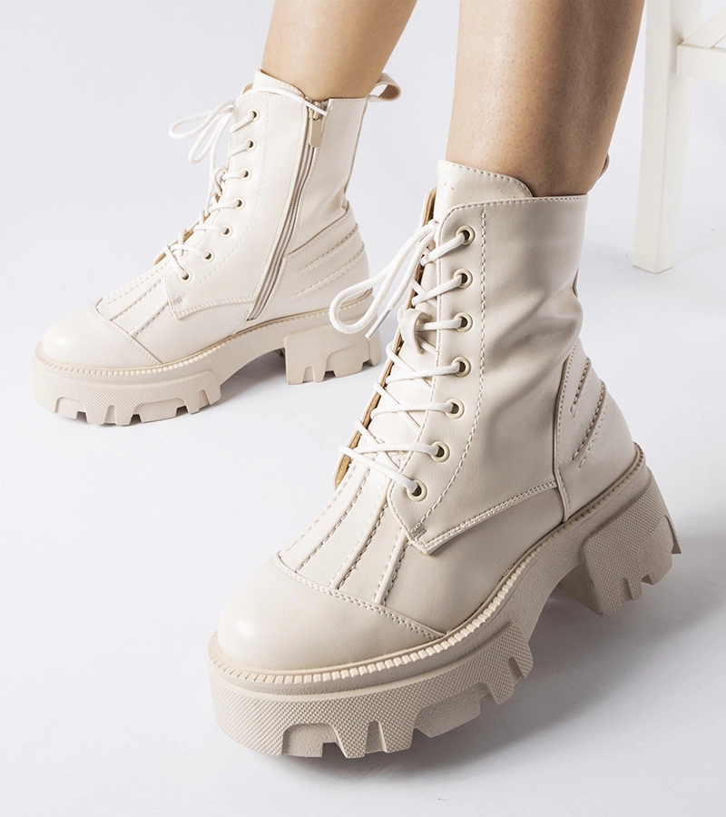 Meleg bézs munkacsizma vastag talppal Biagio